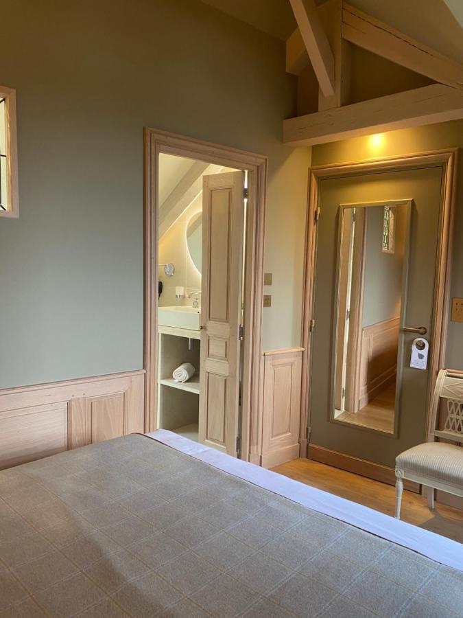 Double Room,1469718278:JPEG